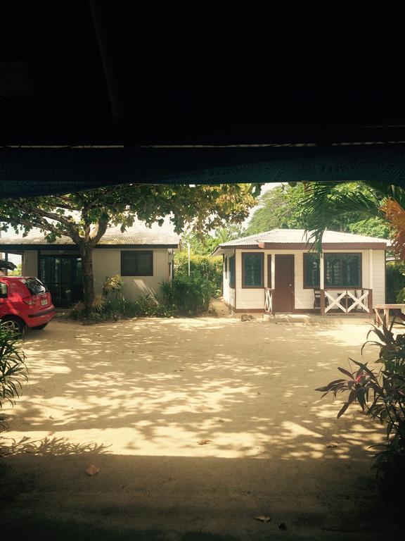 Vacations Beach Fale Manase Quarto foto