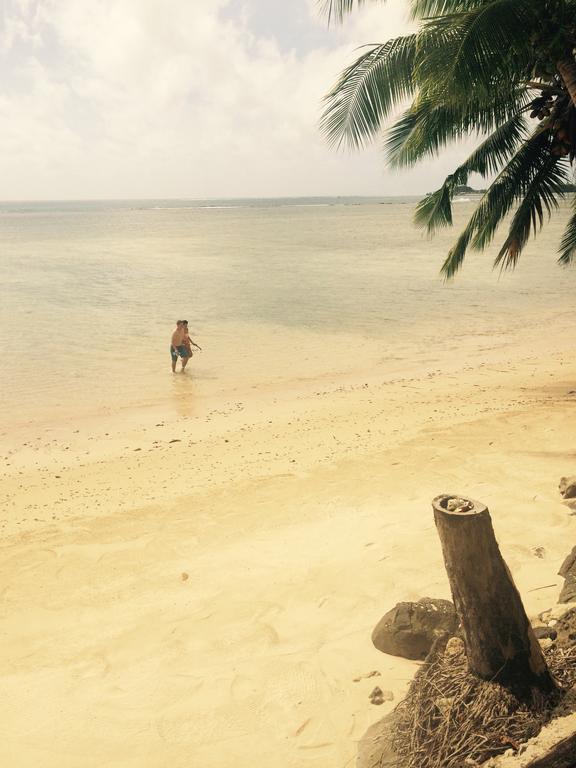 Vacations Beach Fale Manase Quarto foto