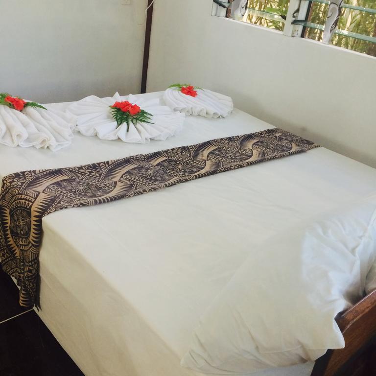 Vacations Beach Fale Manase Exterior foto