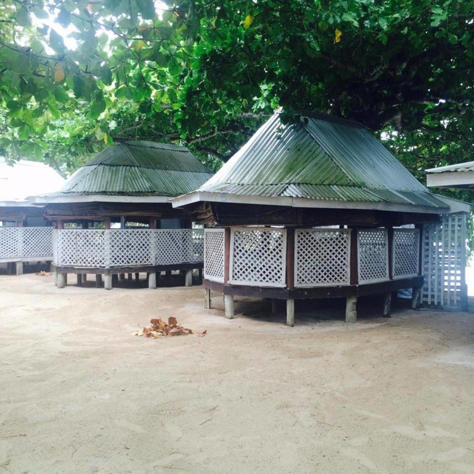 Vacations Beach Fale Manase Exterior foto