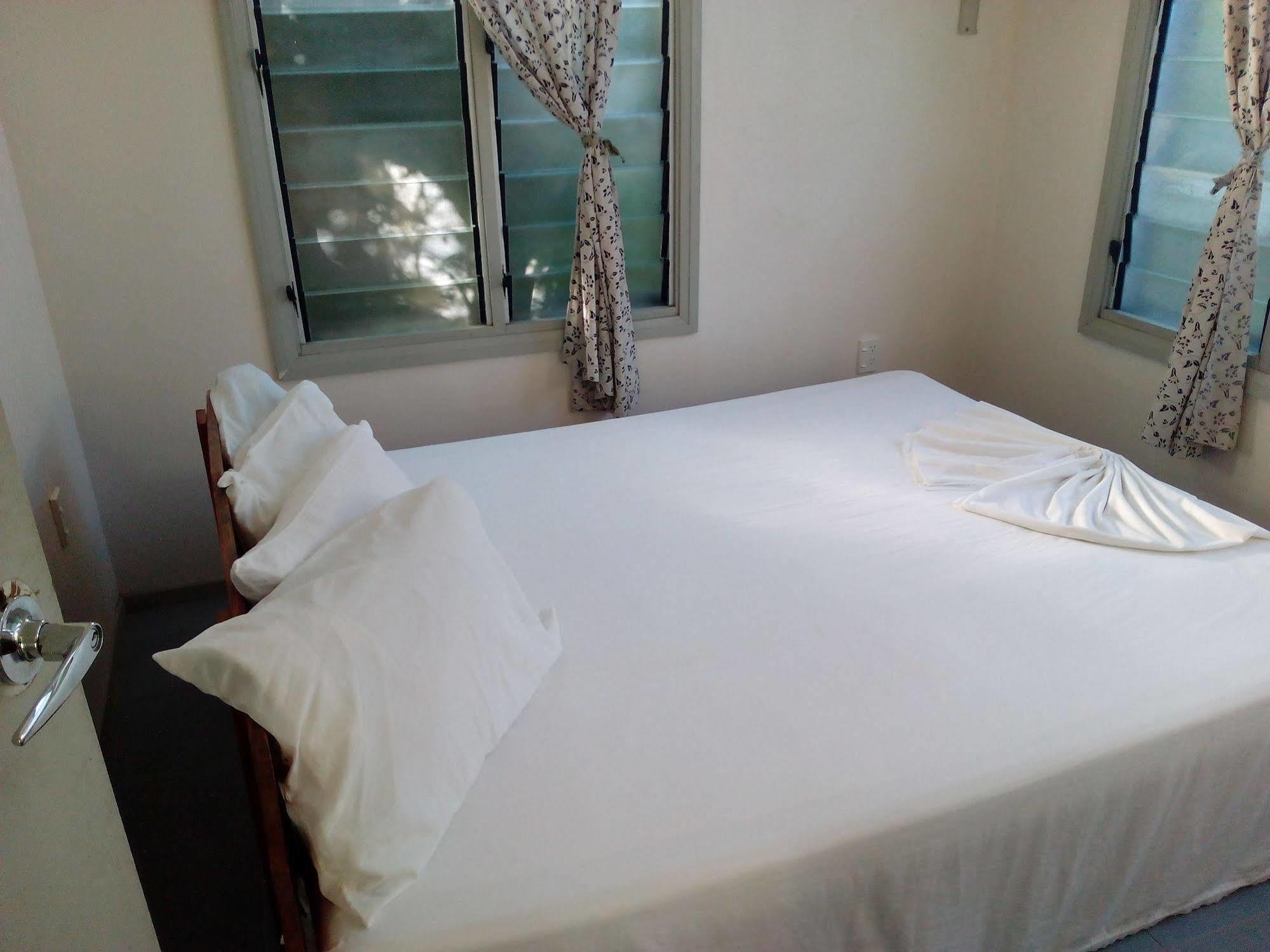 Vacations Beach Fale Manase Exterior foto