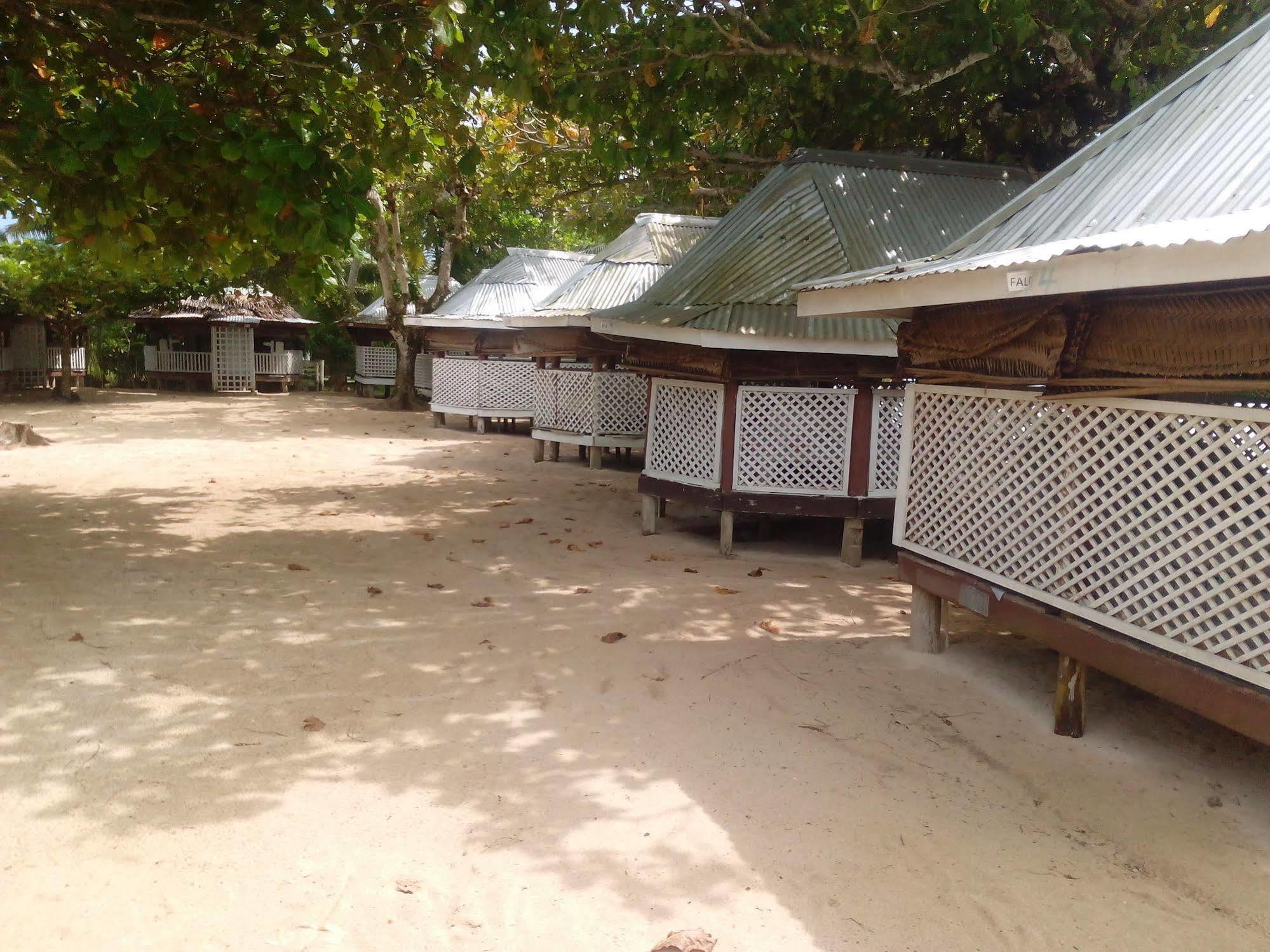 Vacations Beach Fale Manase Exterior foto