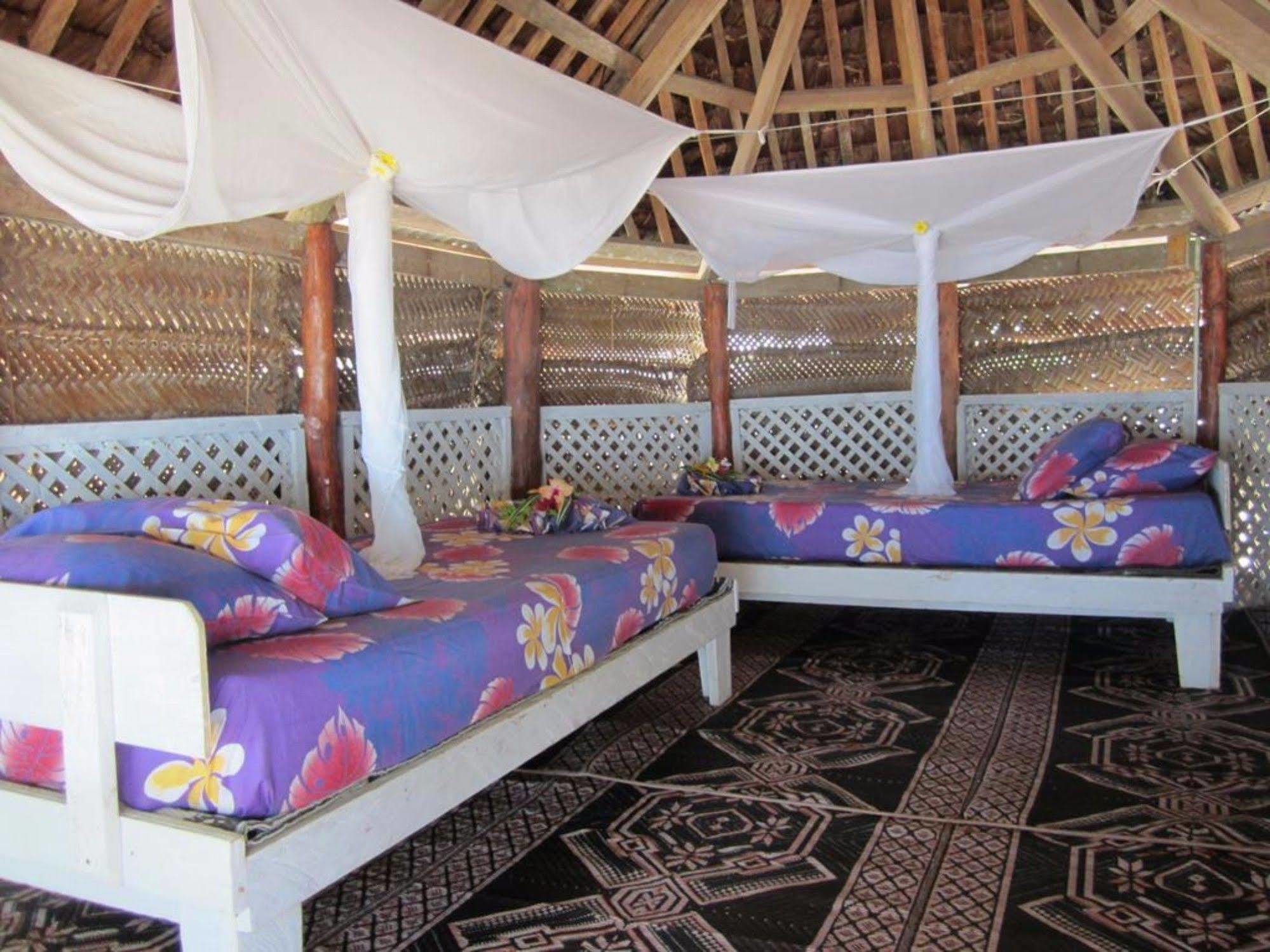 Vacations Beach Fale Manase Exterior foto