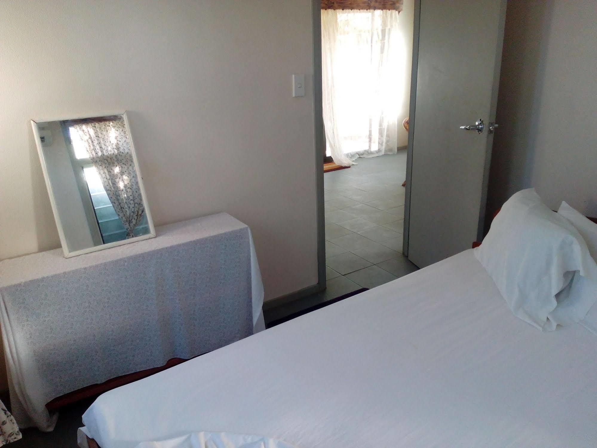 Vacations Beach Fale Manase Exterior foto